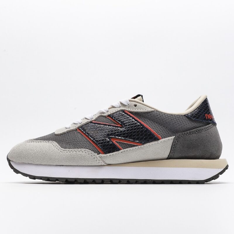 New Balance 237