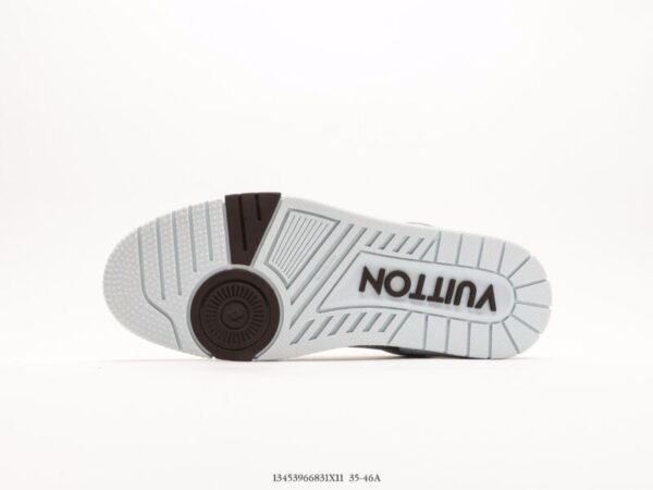 Louis Vuitton Skate Grey - Image 4