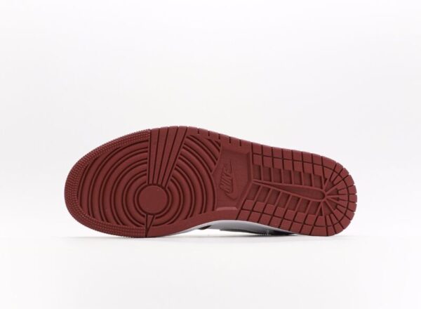 Jordan 1 Low Bordeaux - Image 6