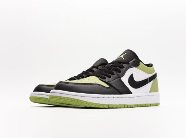 Jordan 1 Low SE Vivid Green