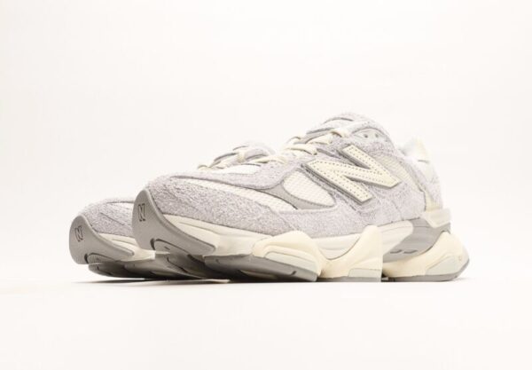 NB 9060 Quartz Grey - Image 3
