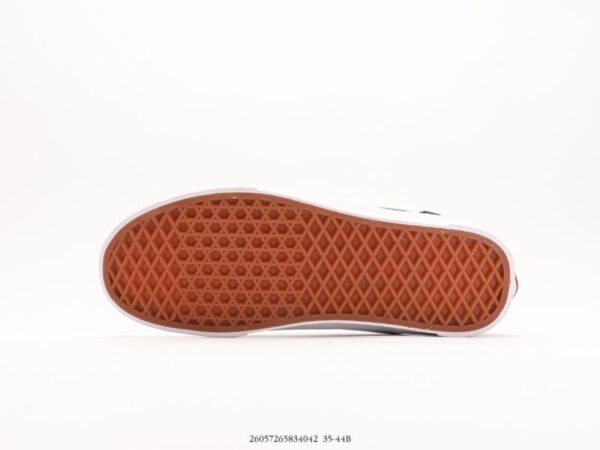 Vans Knu Skool - Image 5