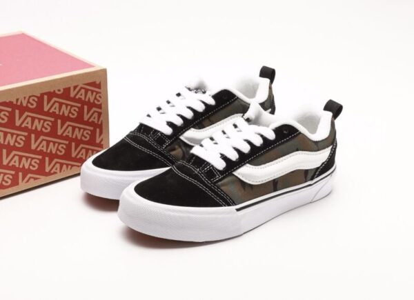 Vans Knu Skool