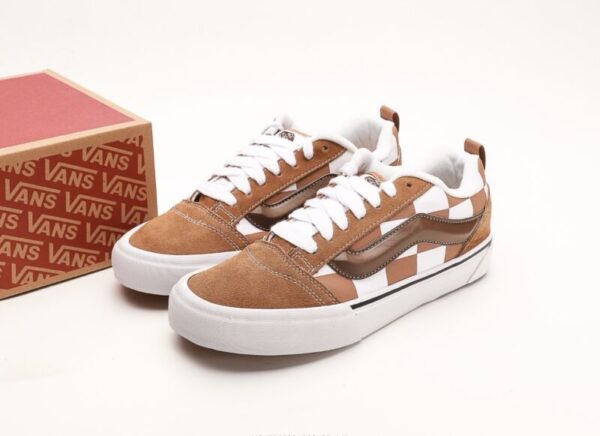 Vans Knu Skool