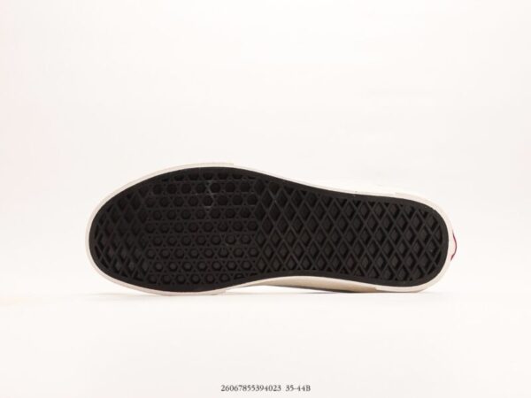 Vans Knu Skool - Image 4