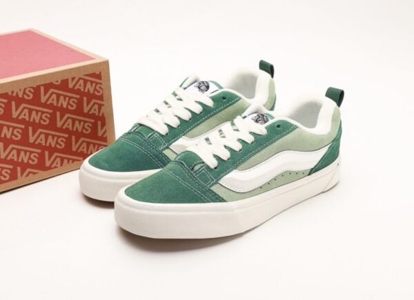 Vans Knu Skool