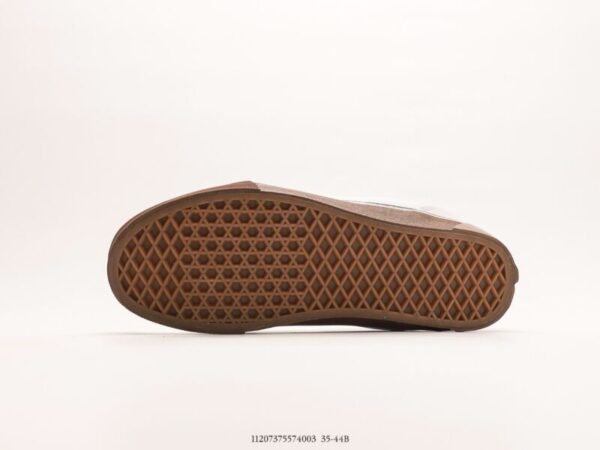 Vans Knu Skool Off White Gum - Image 5