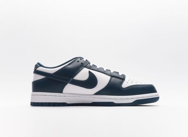 Nike Dunk Low Michigan State - Image 2