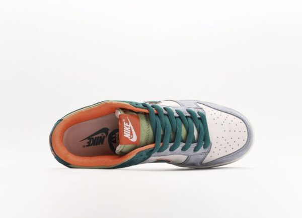 Nike Sb Dunk Low X Otomo Katsuhiro - Image 3
