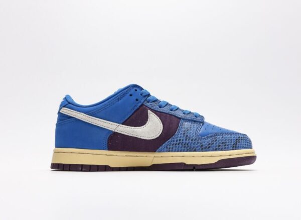 Nike Undefeated x Dunk Low SP 5 On It - Image 2