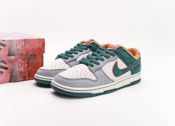 Nike Sb Dunk Low X Otomo Katsuhiro - Image 6