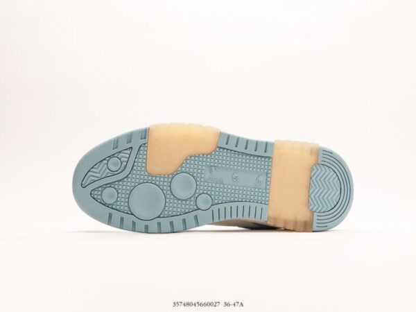 Out Of Office low-top - Image 4