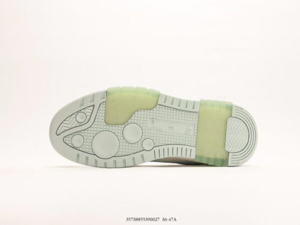 Out Of Office low-top - Image 4