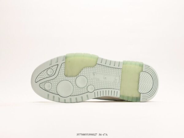 Out Of Office low-top - Image 4