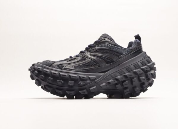 Balenciaga Bouncer Sneaker in Navy Blue