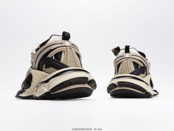 60mm Track 2.0 Faux Leather - Image 7