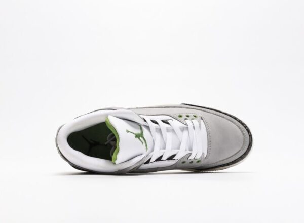 Jordan 3 Retro Chlorophyll - Image 3