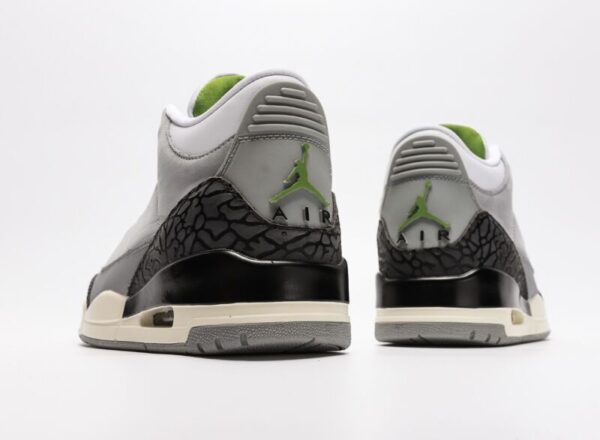 Jordan 3 Retro Chlorophyll - Image 5