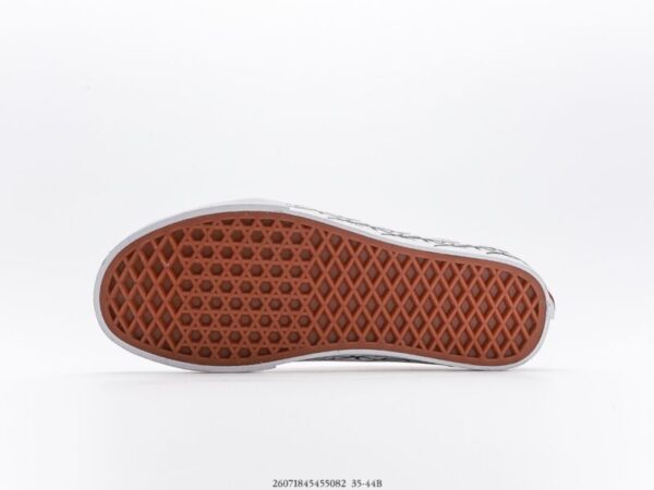 Vans Old Skool x Supreme - Image 4