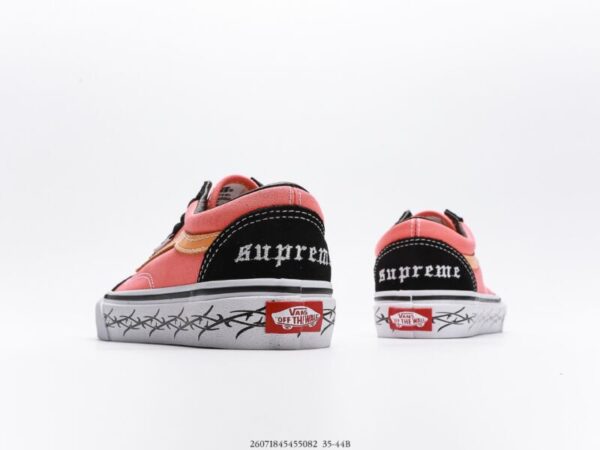 Vans Old Skool x Supreme - Image 6