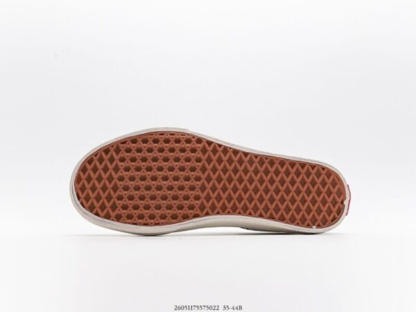 VANS Vault UA Old Skool Barbed Wire - Image 4