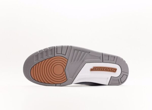 Jordan 3 Retro Wizards - Image 4