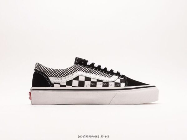 Vans Old Skool Black Checkered - Image 2