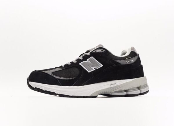 New Balance 2002R Gore-Tex Black Castlerock