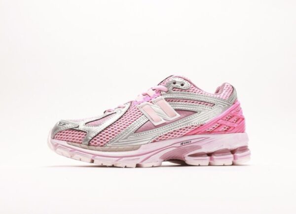 New Balance M1906R Vintage Silver/Pink