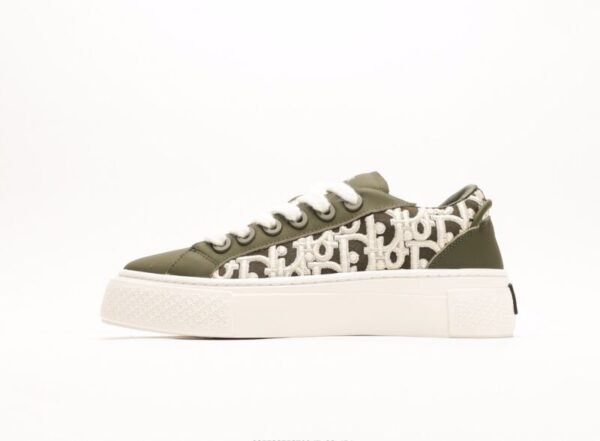 Dior B33 Khaki Smooth Calfskin
