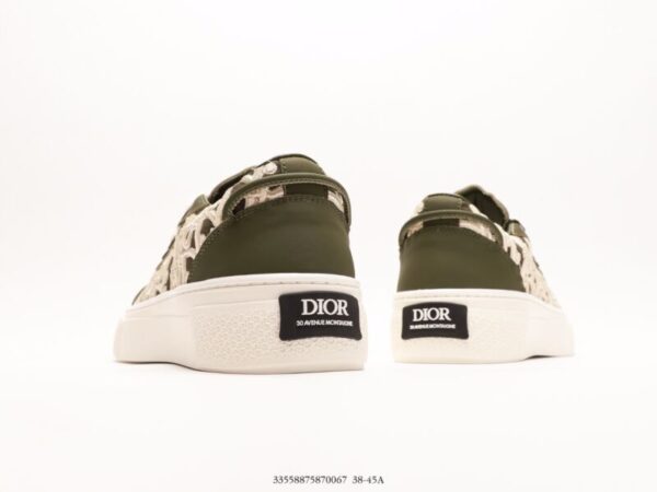 Dior B33 Khaki Smooth Calfskin - Image 4