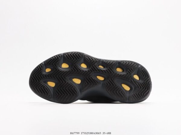 adidas Yeezy 700 V3 Alvah - Image 4