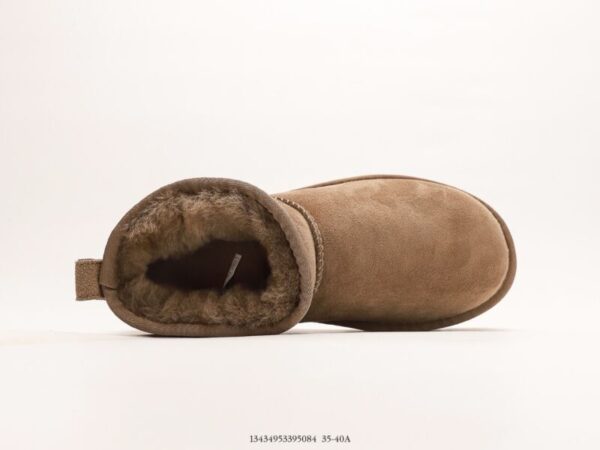 UGG® Classic Ultra Mini Platform Boot (Wmns) - Image 3