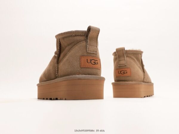 UGG® Classic Ultra Mini Platform Boot (Wmns) - Image 6