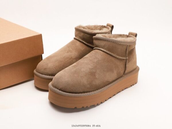 UGG® Classic Ultra Mini Platform Boot (Wmns) - Image 7