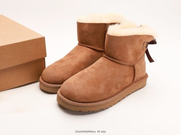 UGG® (Wmns) Mini Bailey Bow II - Image 6