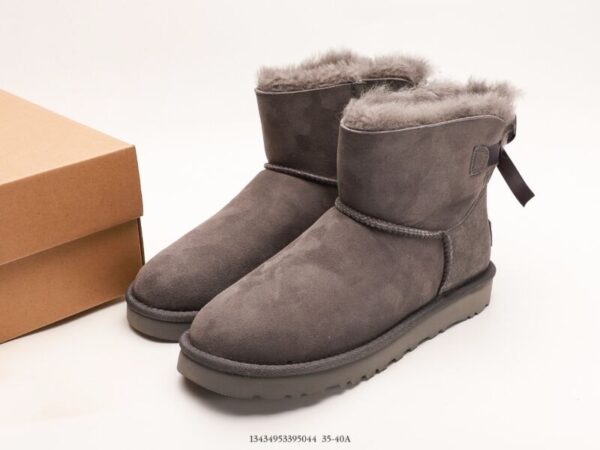 UGG® (Wmns) Mini Bailey Bow II - Image 7