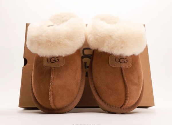 UGG® (Wmns) Coquette Slipper Chestnut