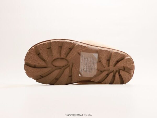 UGG® (Wmns) Coquette Slipper Chestnut - Image 5