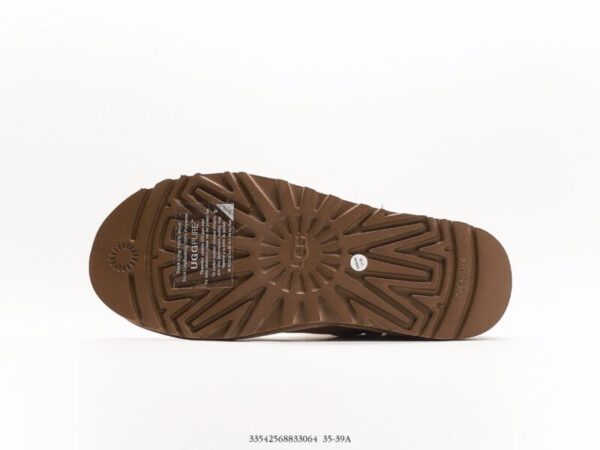 UGG® Mini Bailey (Wmns) - Image 4