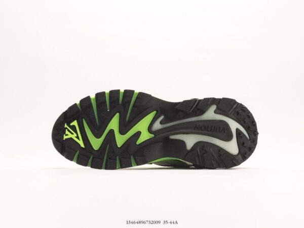 Louis Vuitton Tatic Green - Image 4