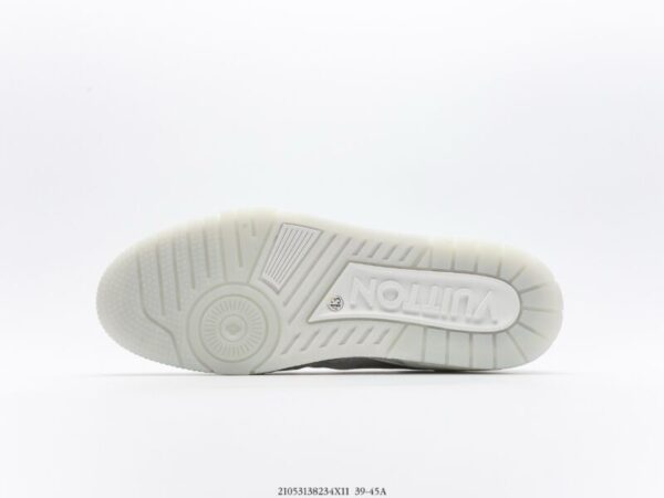 Louis Vuitton Suede Monogram White - Image 6