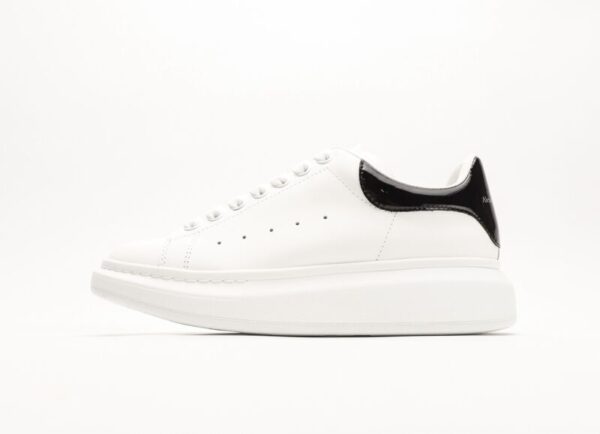 Alexander McQueen Oversized White/Black