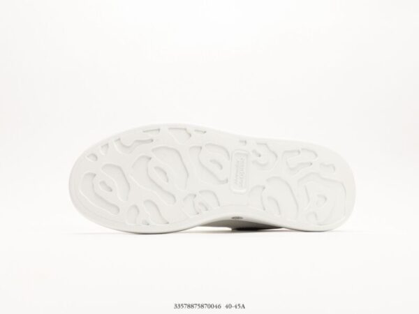 Alexander McQueen Oversized White/Black - Image 4