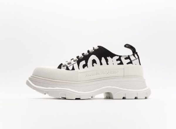 Alexander McQueen Tread Slick Low Lace Up Graffiti White/Black