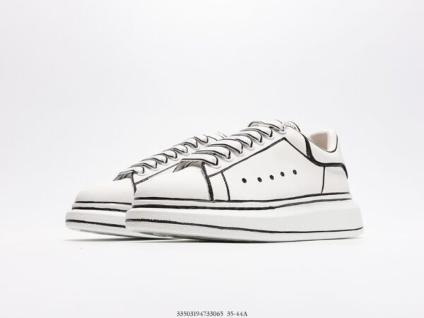 Alexander McQueen Oversized White/Black - Image 5