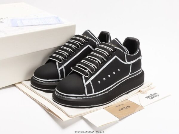 Alexander McQueen Oversized Black/White Outline - Image 6