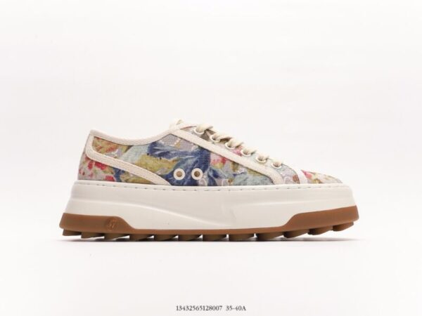 Gucci 50mm Tennis Treck - Image 2
