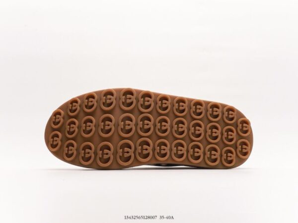Gucci 50mm Tennis Treck - Image 4